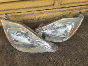 Headlamp Sienna 2003-2005