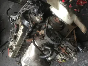 L-200 Mitsibushi Engine