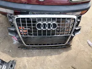 Front Grill It's Available in Store Audi Q5 2010