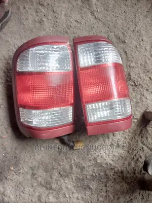 Nissan Pathfinder Rear Light 2002
