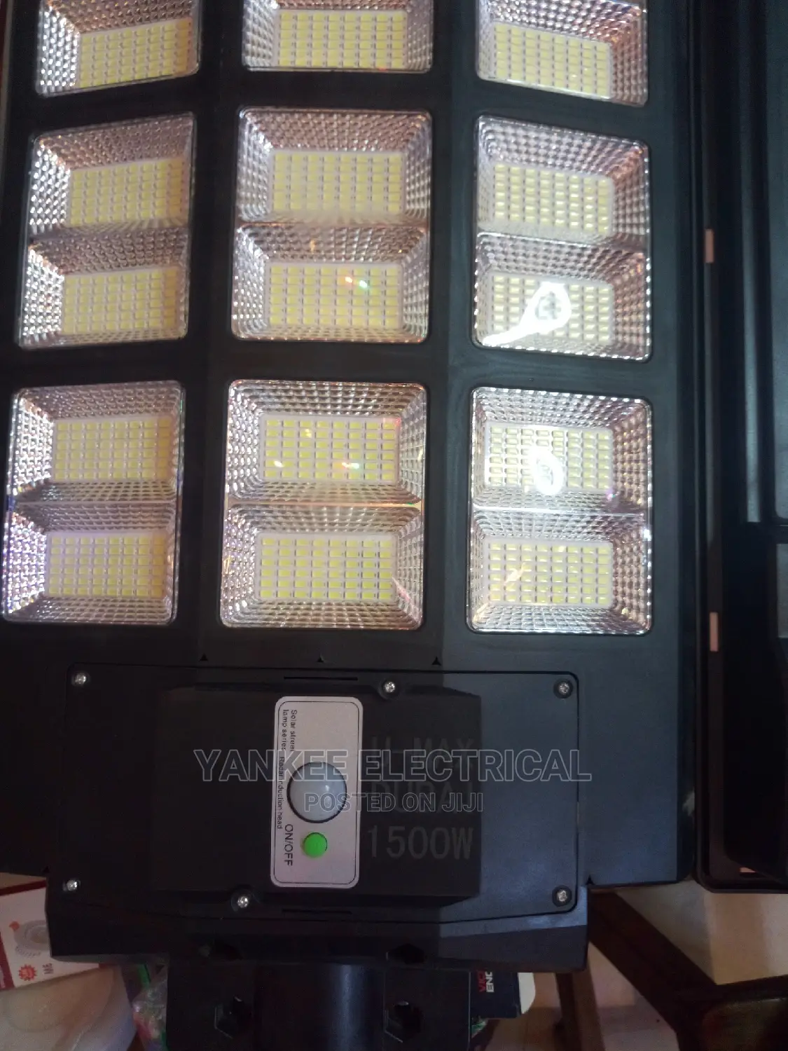 1,500watts Dubai Quality Led Solar Light With Guarantee