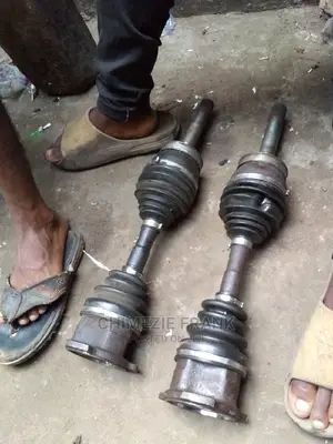 Driving Shaft Nissan Pathfinder 2002