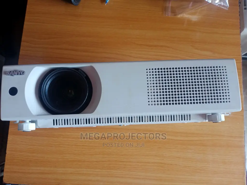 Sanyo Projector for Sell