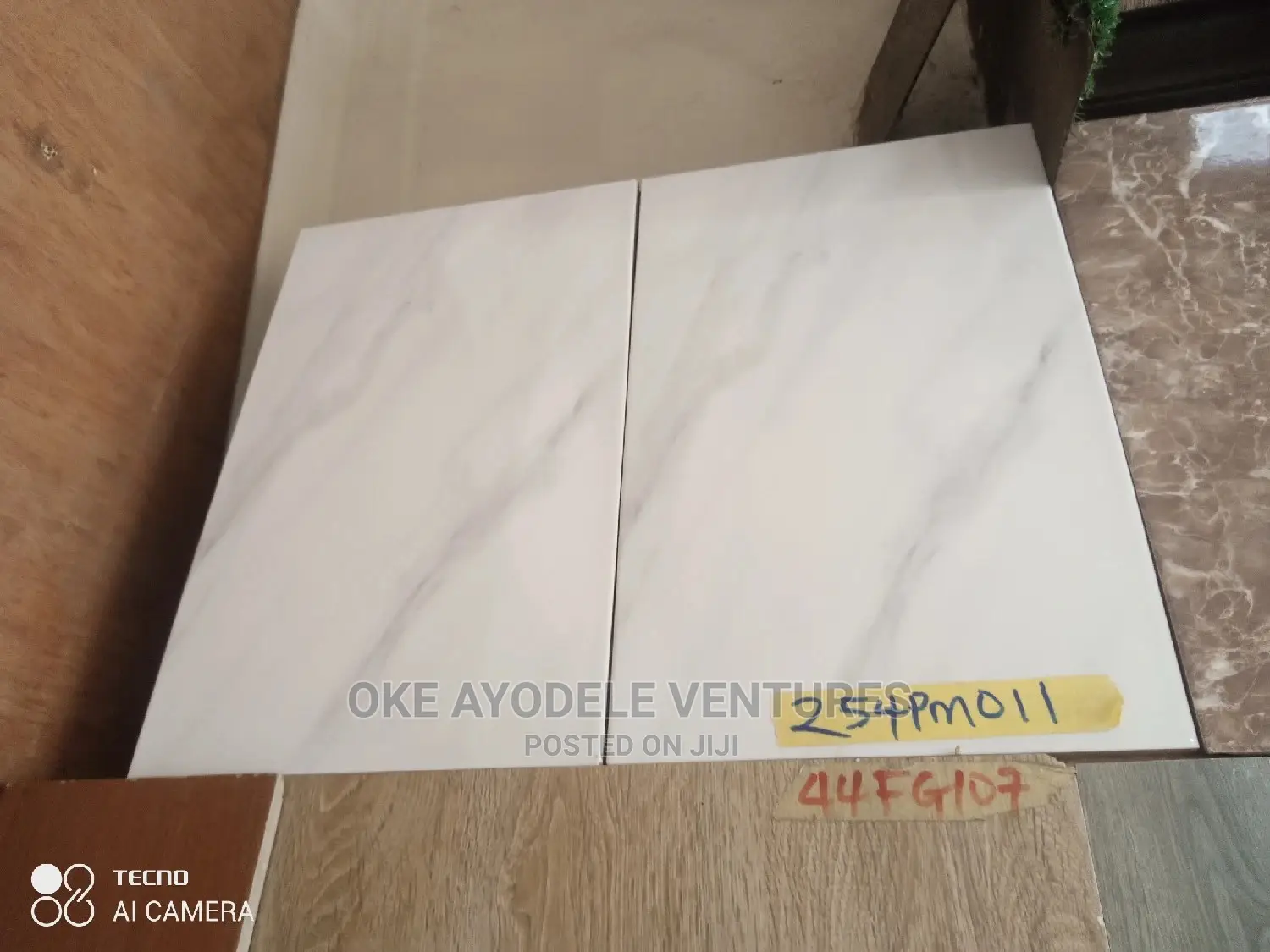 25/40 Virony Wall