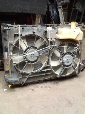 Radiator Toyota Sienna 2008 Model