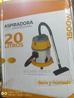 Vacuum Cleaners 20litres