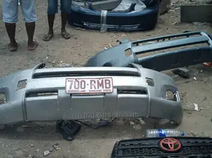 Front Bumper Toyota RAV 4 2006