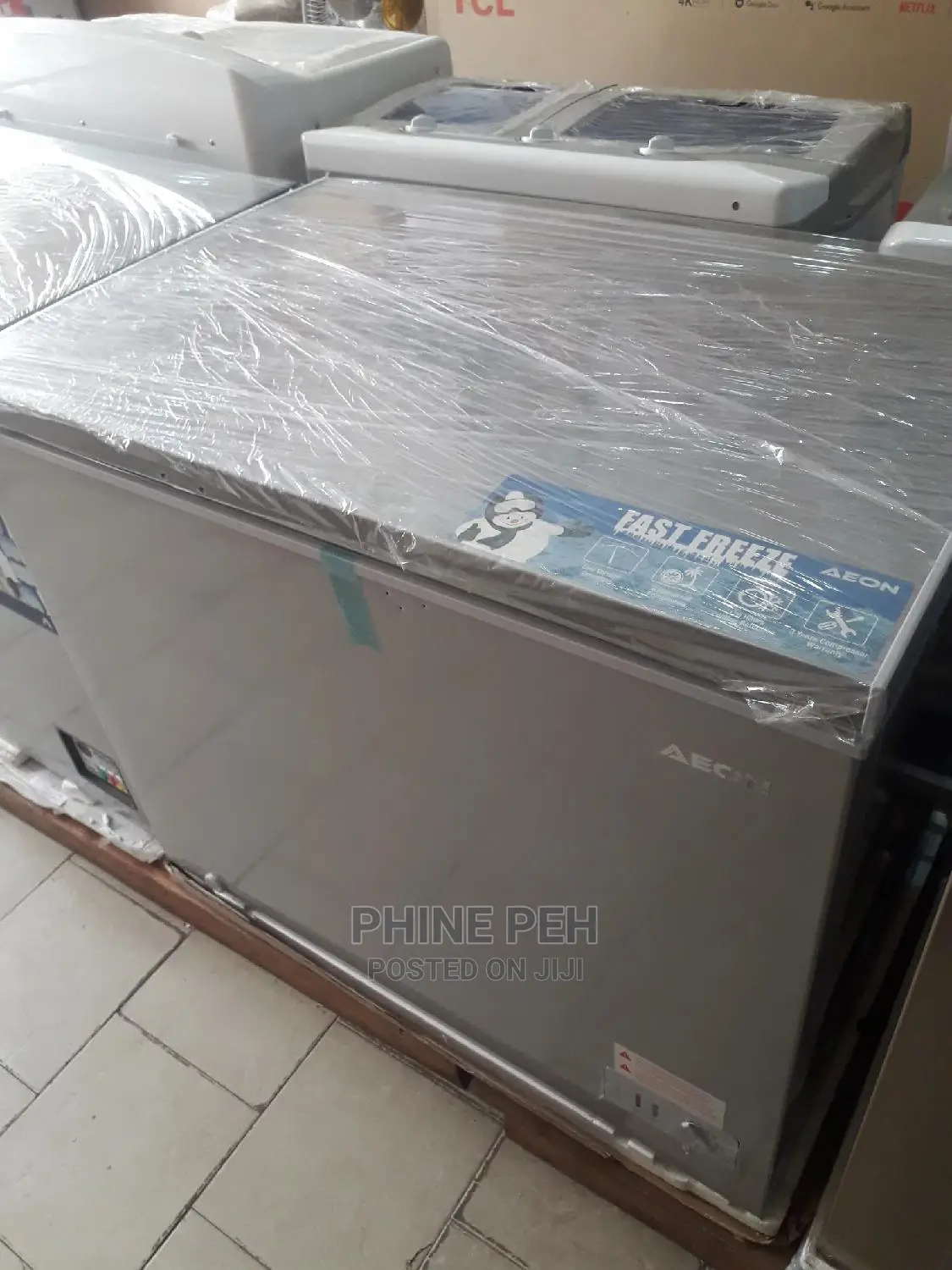 Aeon Chest Freezer (200l) Silver