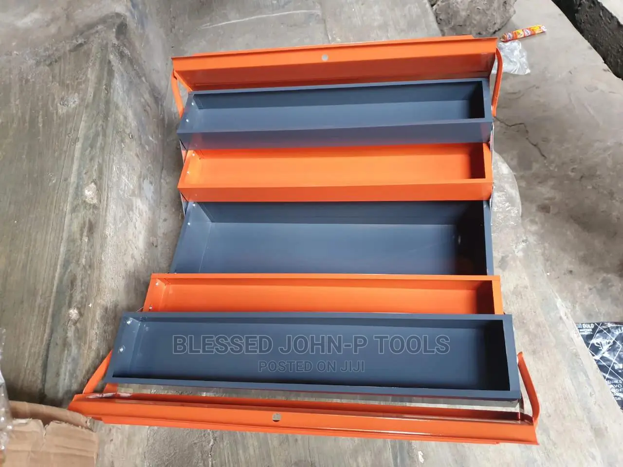 Empty Steel Tools Box 22"