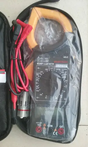 Digital Clamp Meter