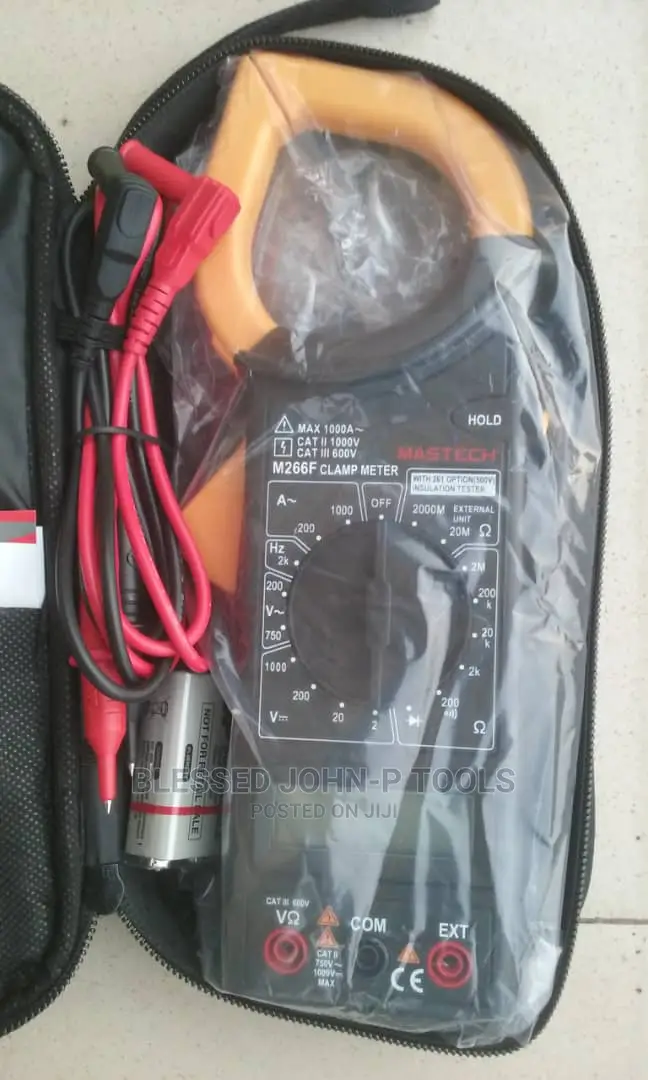 Digital Clamp Meter
