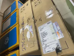 Cisco 2960x-48lps-L Switch