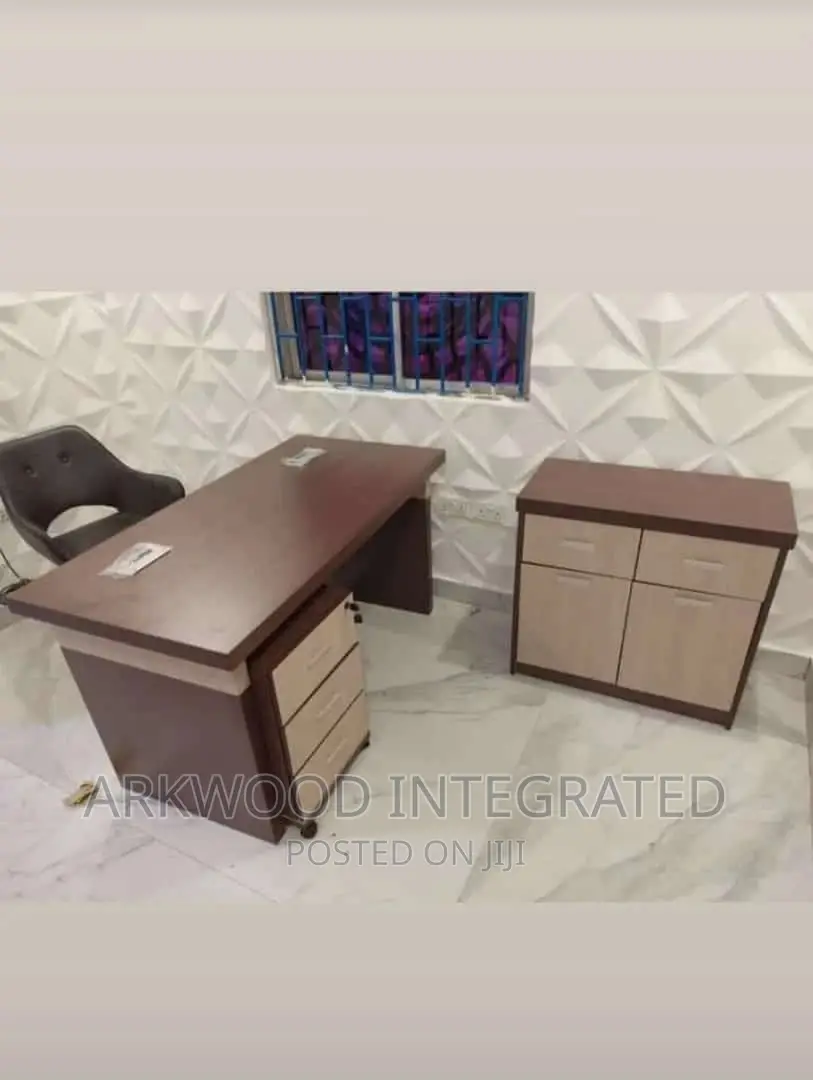 Executive L-shape Office Table