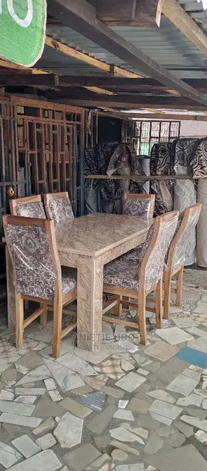 Dining Table at Affordable Price