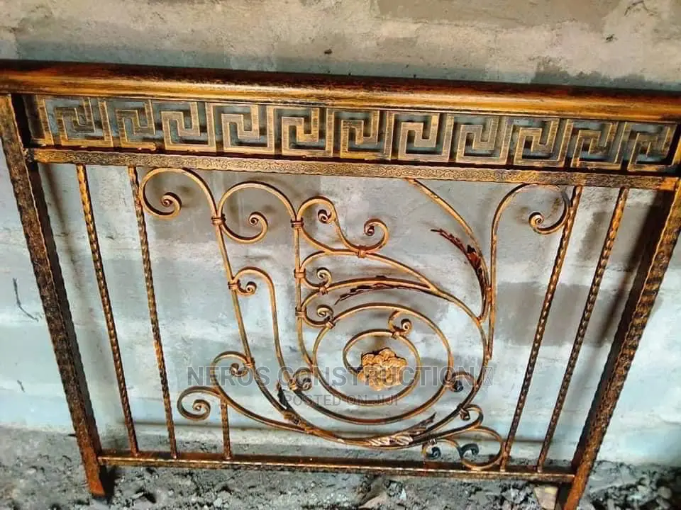 Snail Cumbi Wrought Iron Railing