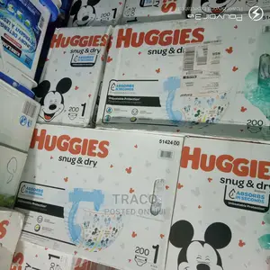 Huggies Snug Dry Baby Diapers, Size 1, 200 Count