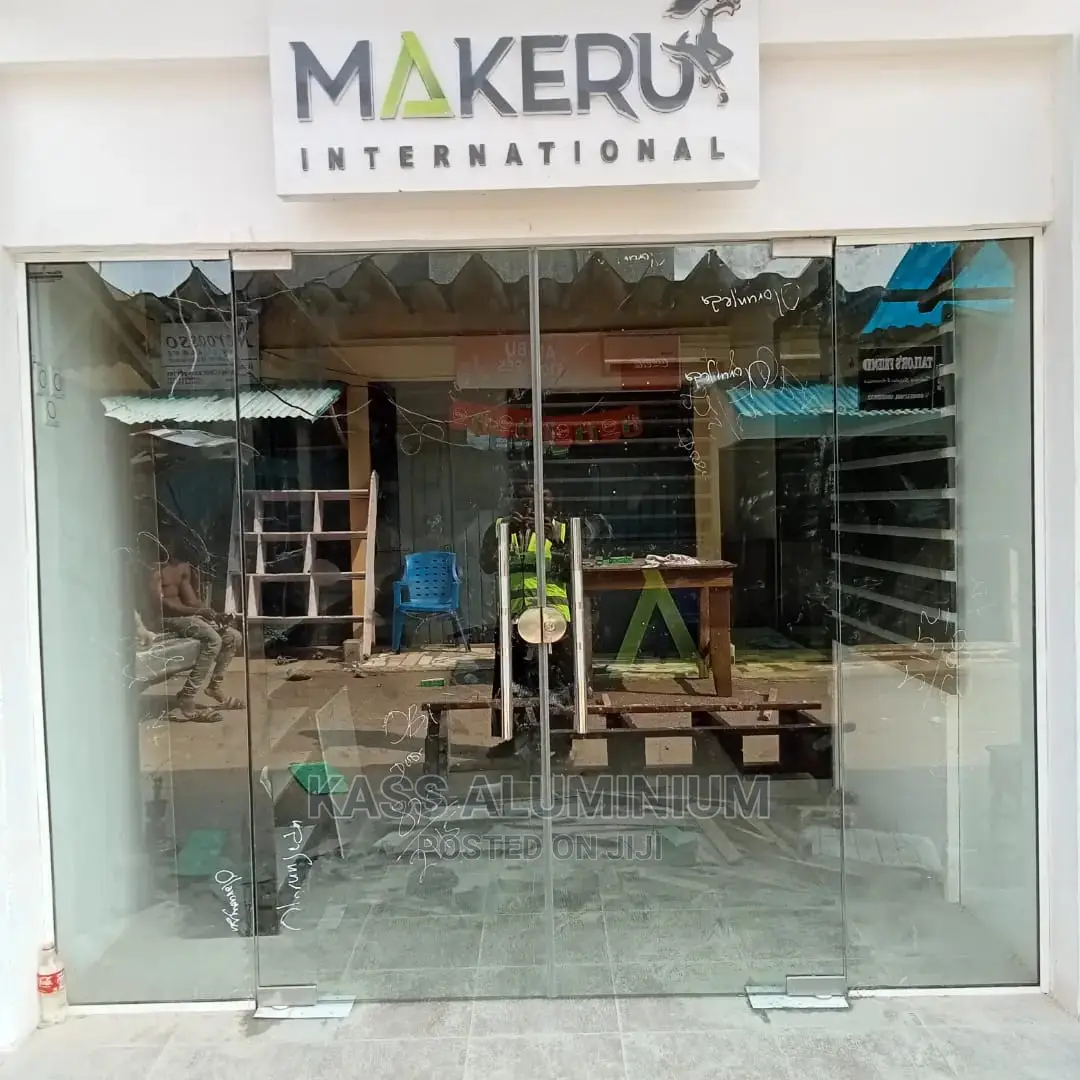 Swing Door With Fixed