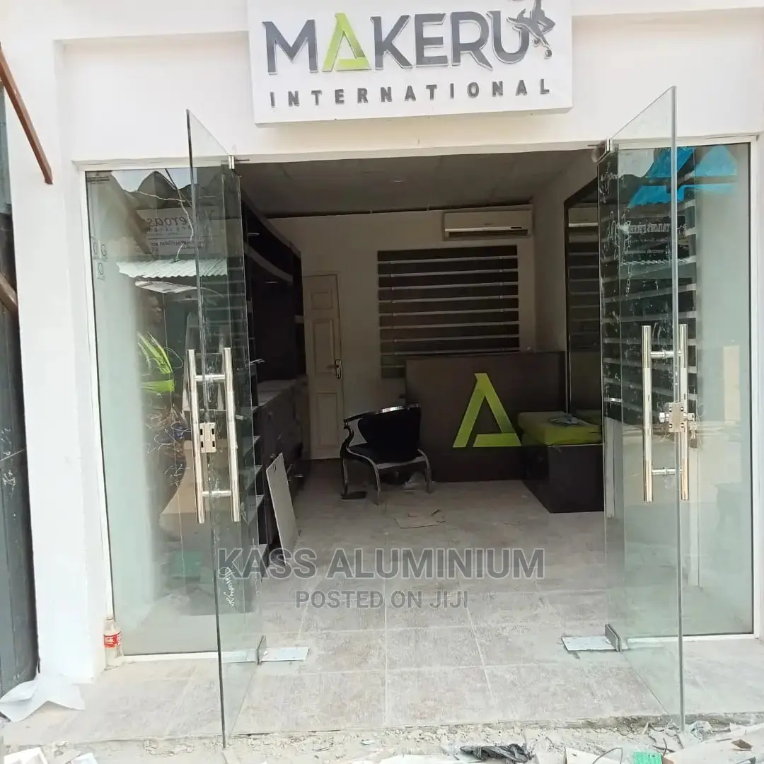 Swing Door With Fixed