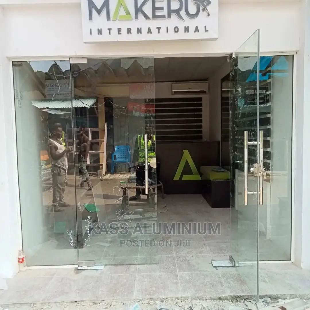 Swing Door With Fixed
