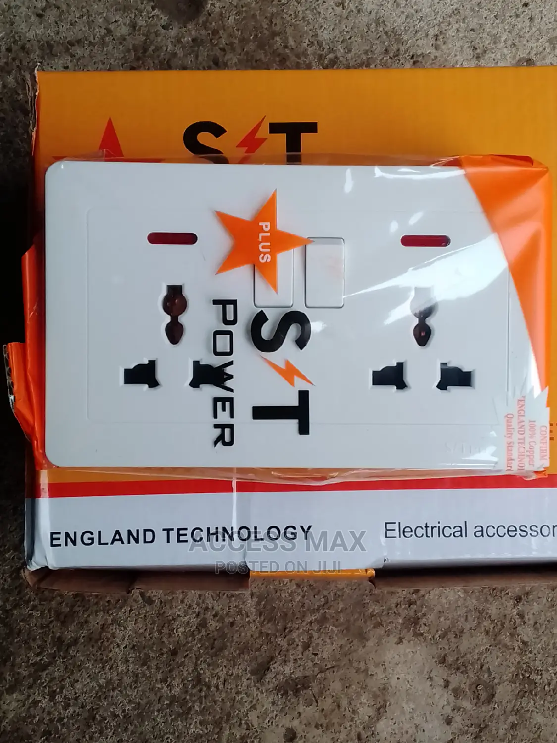 13amps Double Socket . (White Body)