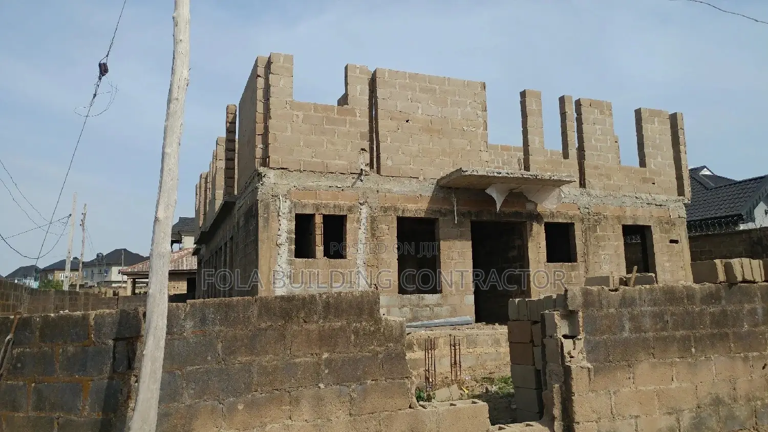 Professional Bricklayer (Fola Building Contractor)
