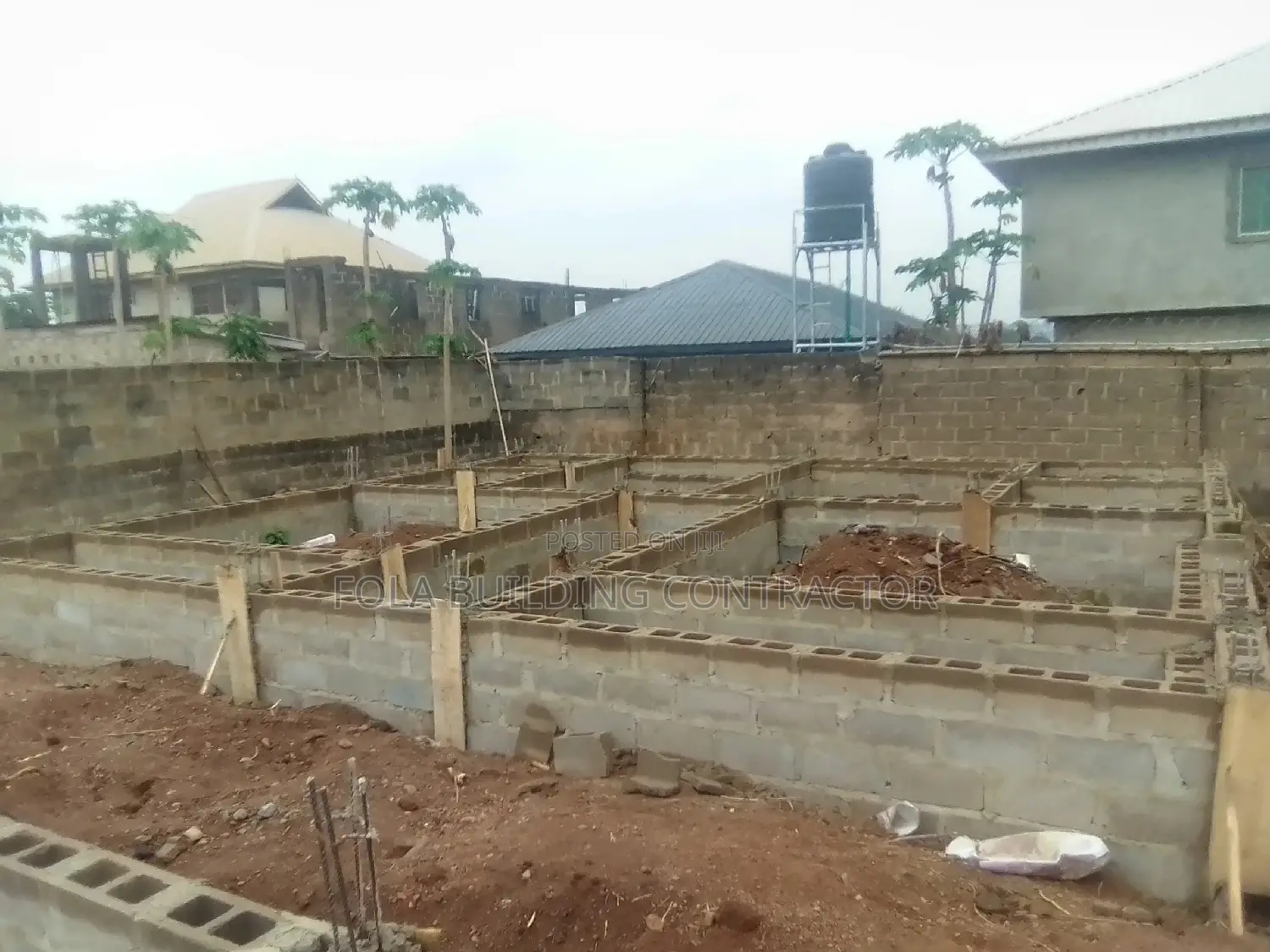 Professional Bricklayer (Fola Building Contractor)