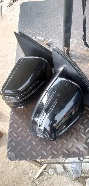 2013 Model Mercedes Benz GL 550 Side Mirror.