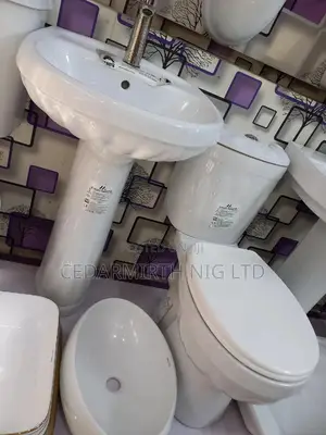 Juli Water Closets