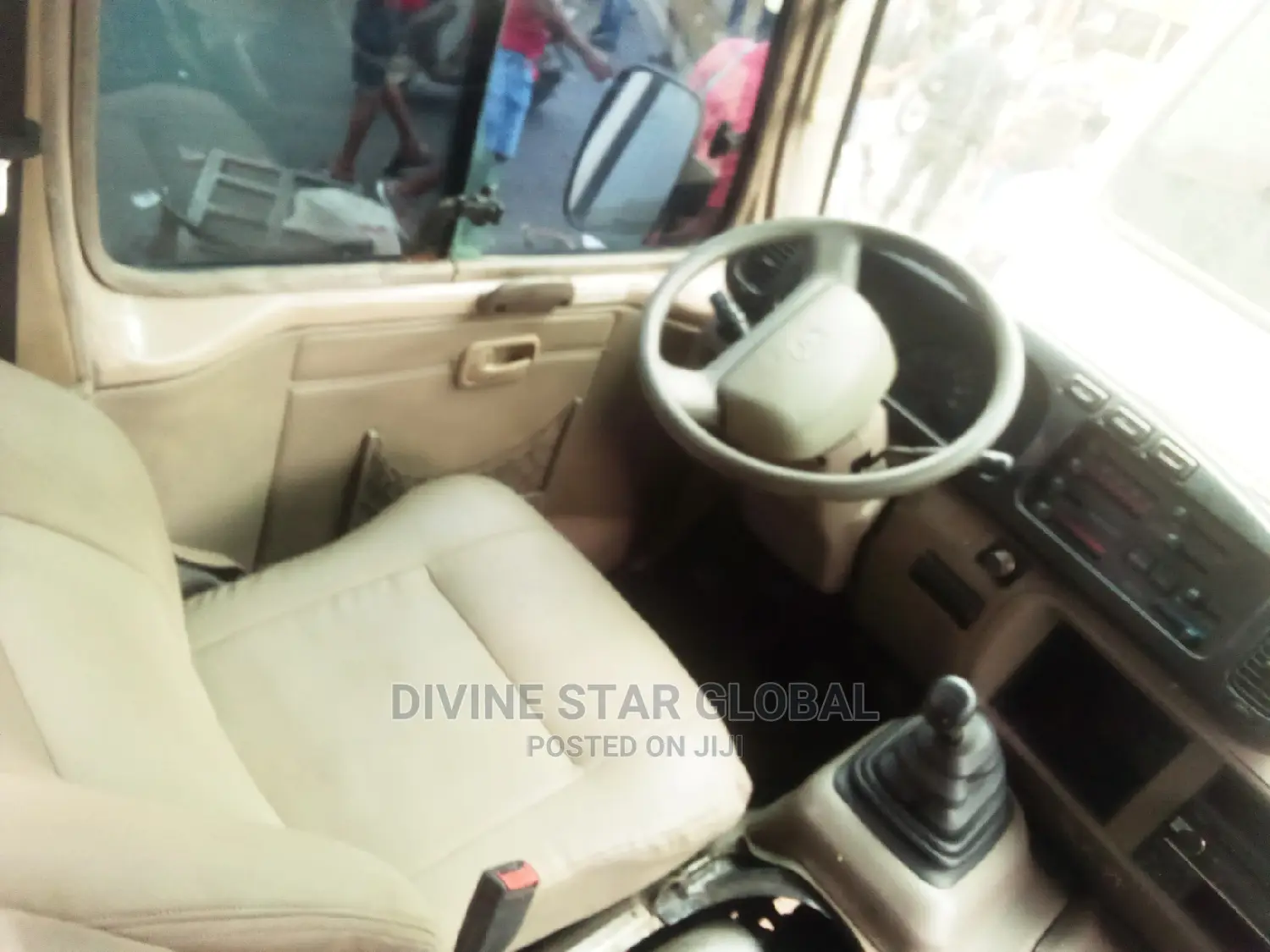 Toyota Coaster 2014 Gold