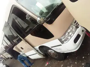 Toyota Coaster 2014 Gold