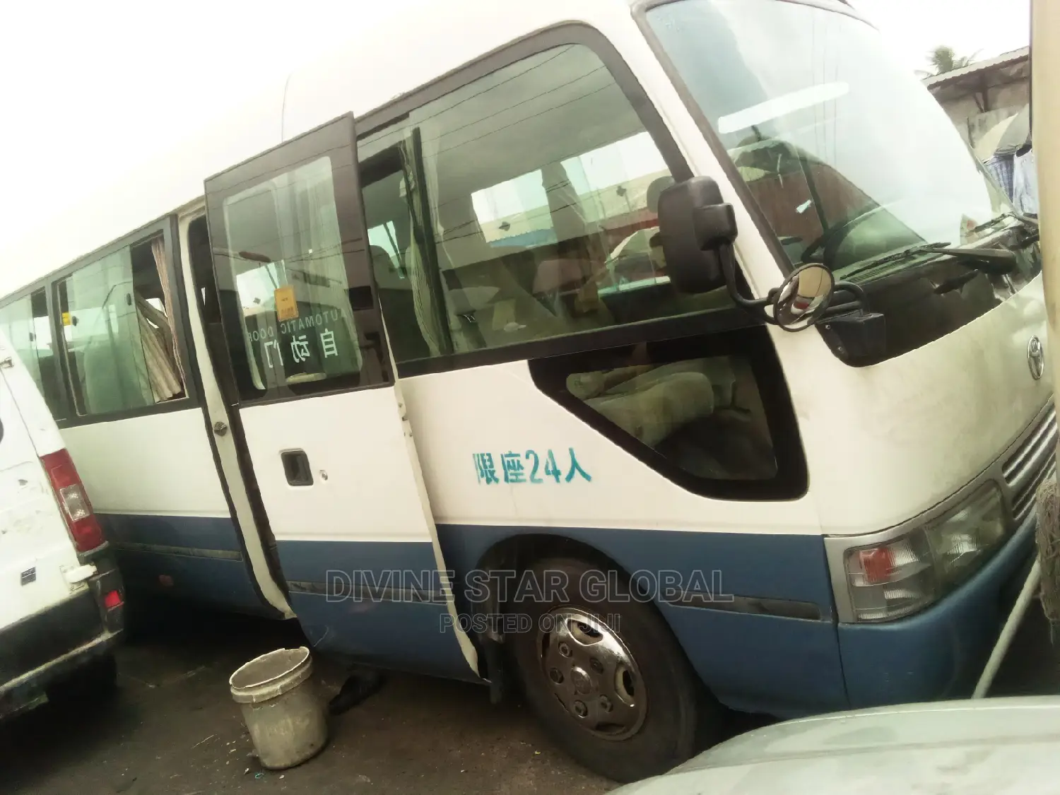 Toyota Coaster 2013 Blue