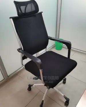 Swivel Mesh Chair With Head Rest