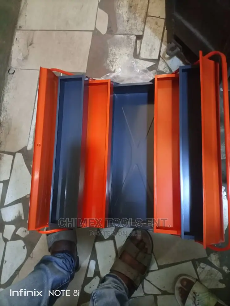 Hand Iron Box
