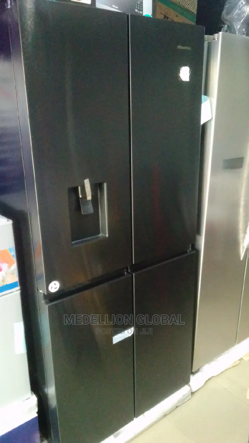 Hisense 432L Side-by-Side 4 Doors Fridge With Dispenser