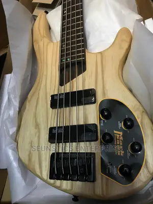 Cort B5 Plus AS Bass Active Guitar