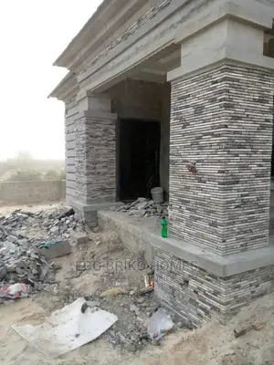Marble Ledge Stones