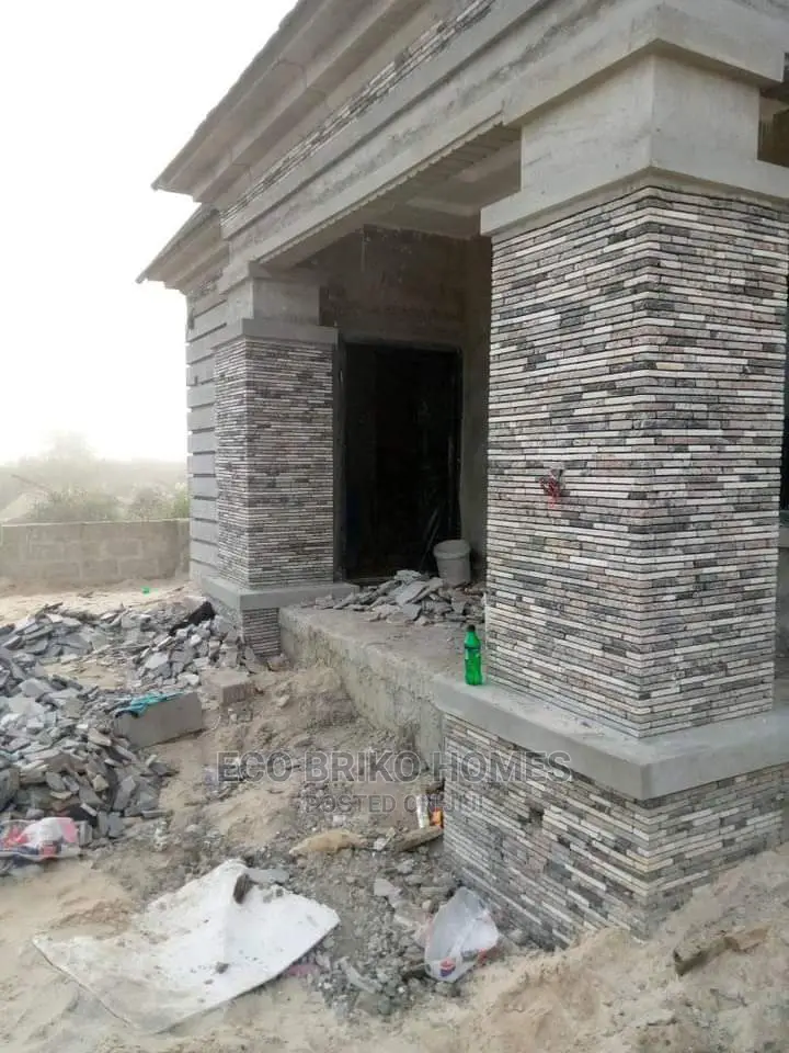 Marble Ledge Stones