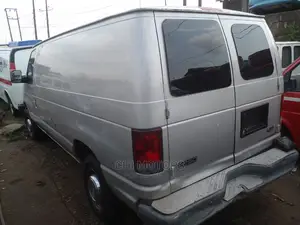 Ford E250 2006 Silver