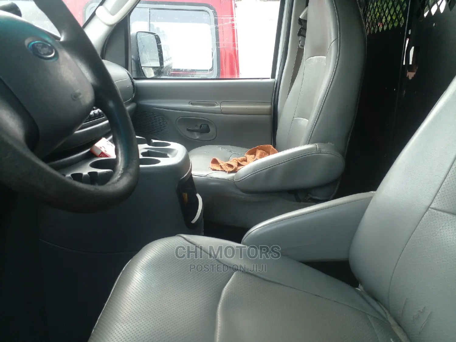 Ford E350 2006 White