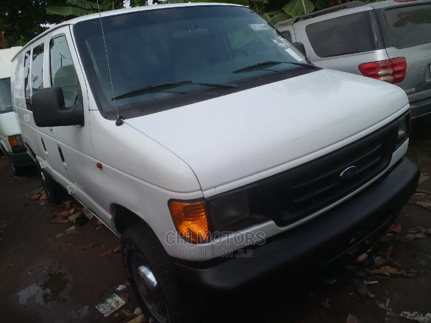 Ford E350 2006 White