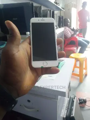 Apple iPhone 6 16 GB White