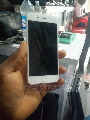 Apple iPhone 6 16 GB White