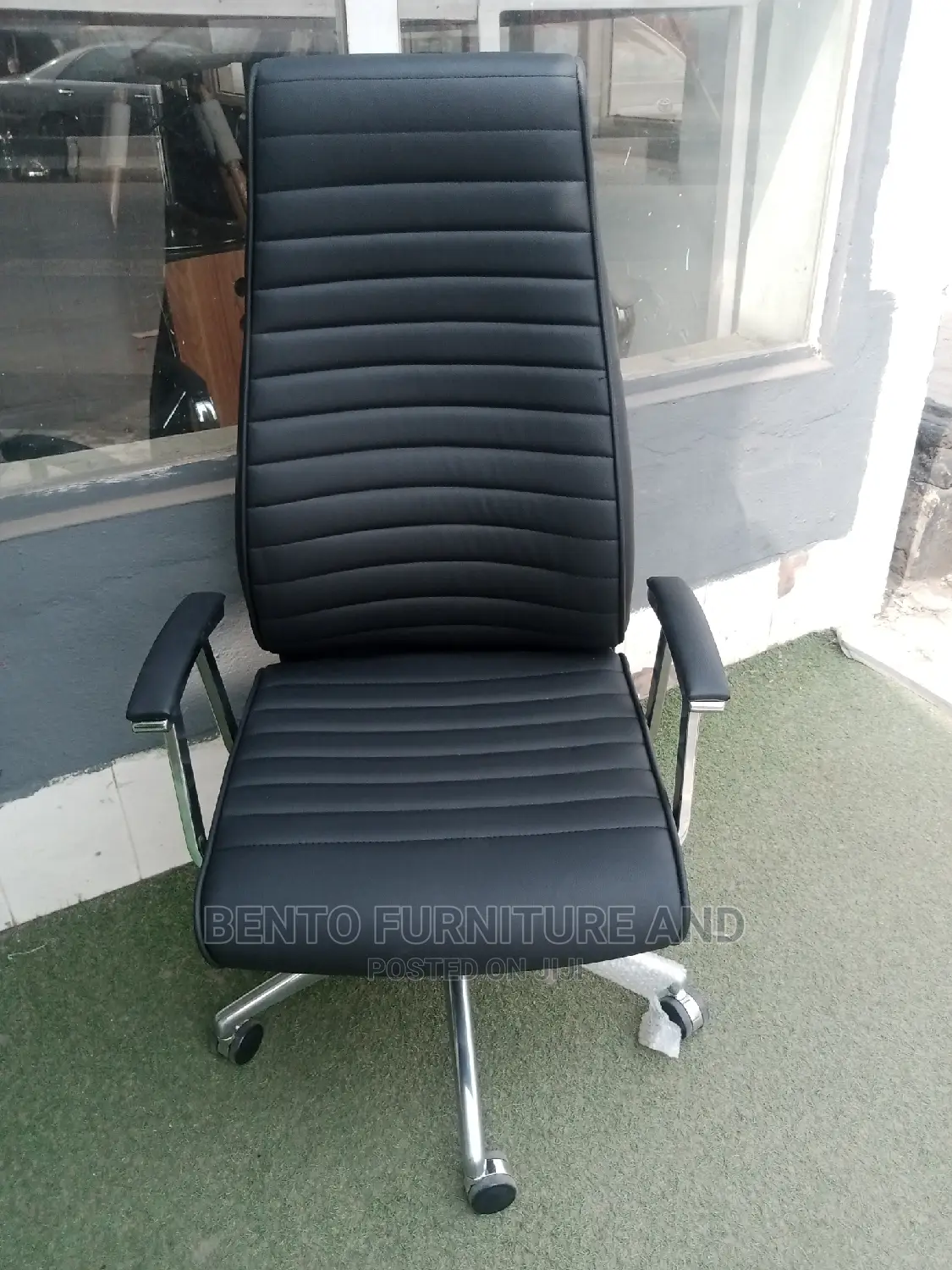 Executive Leather High Back Swivel Chair