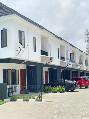 4bdrm Duplex in By Chevron Second, Lekki Phase 2 for sale