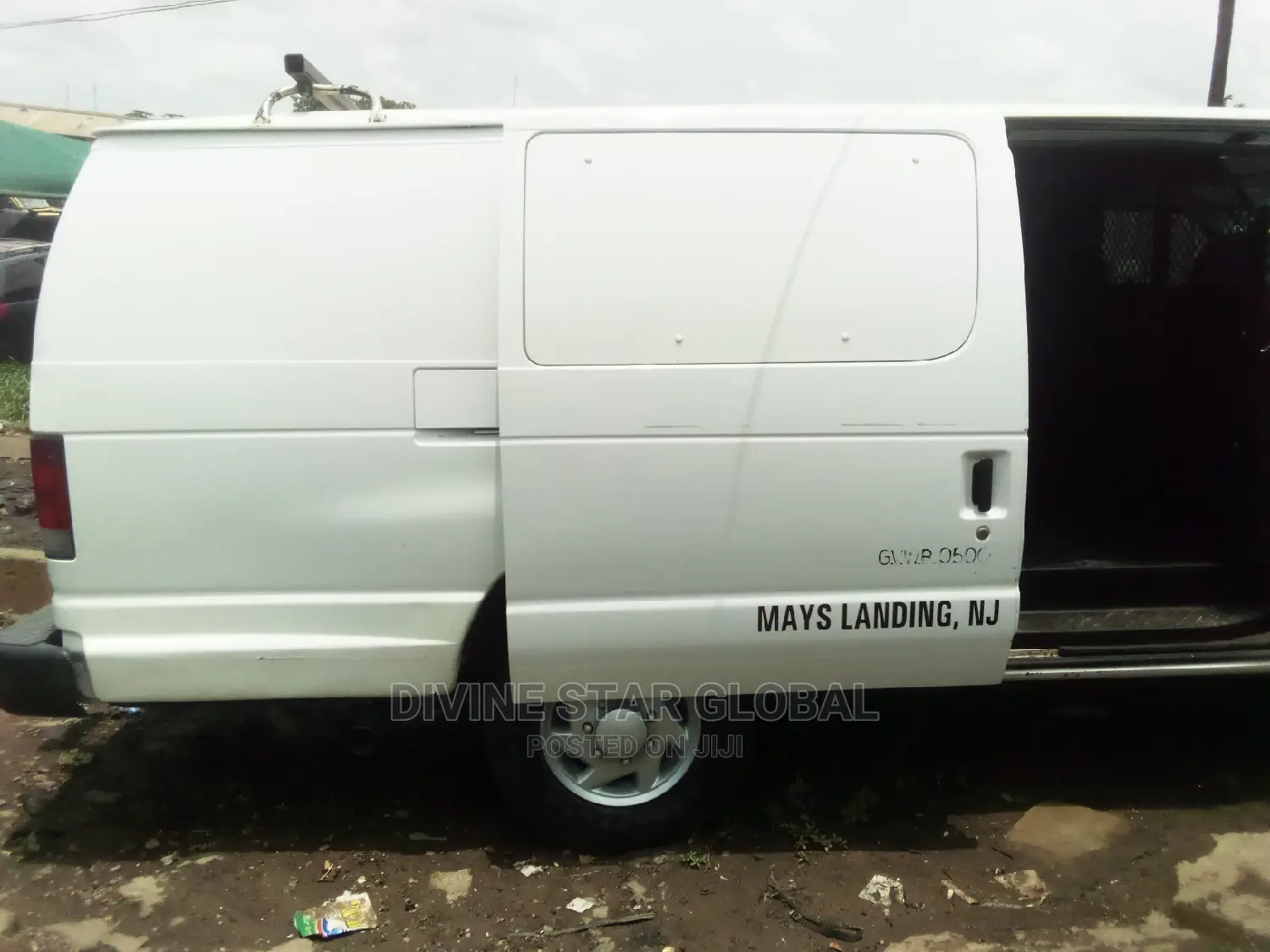 Ford E350 2010 White