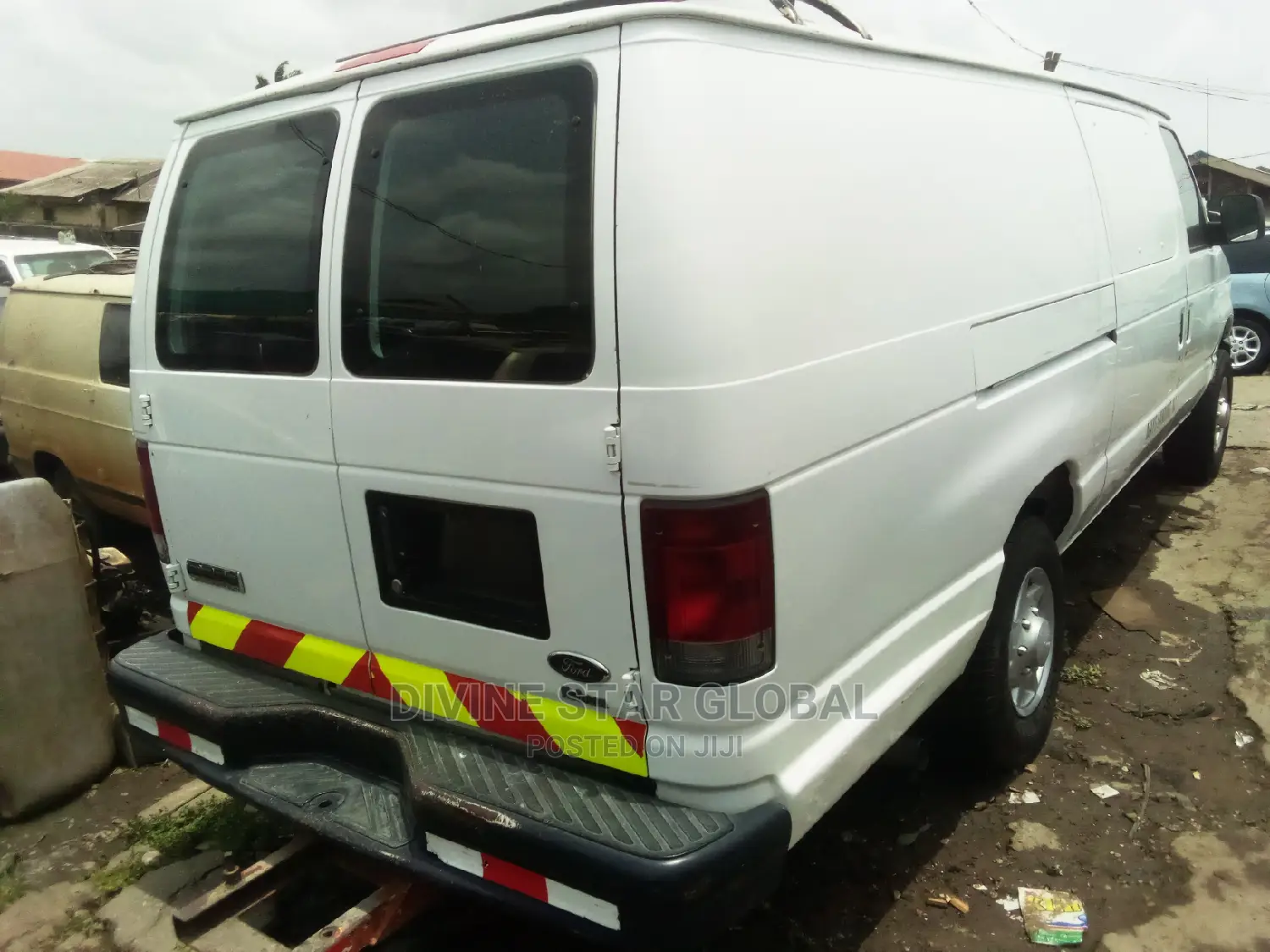 Ford E350 2010 White