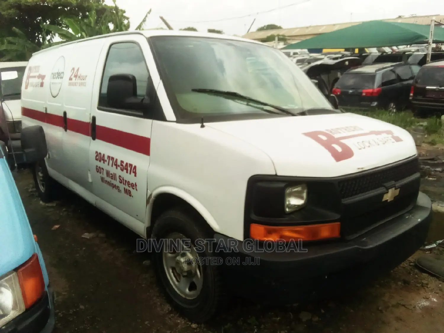 Chevrolet Shcool Bus 2000 White