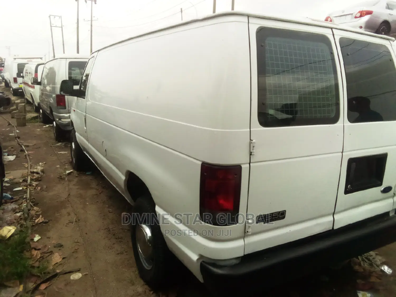 Ford E350 2006 White
