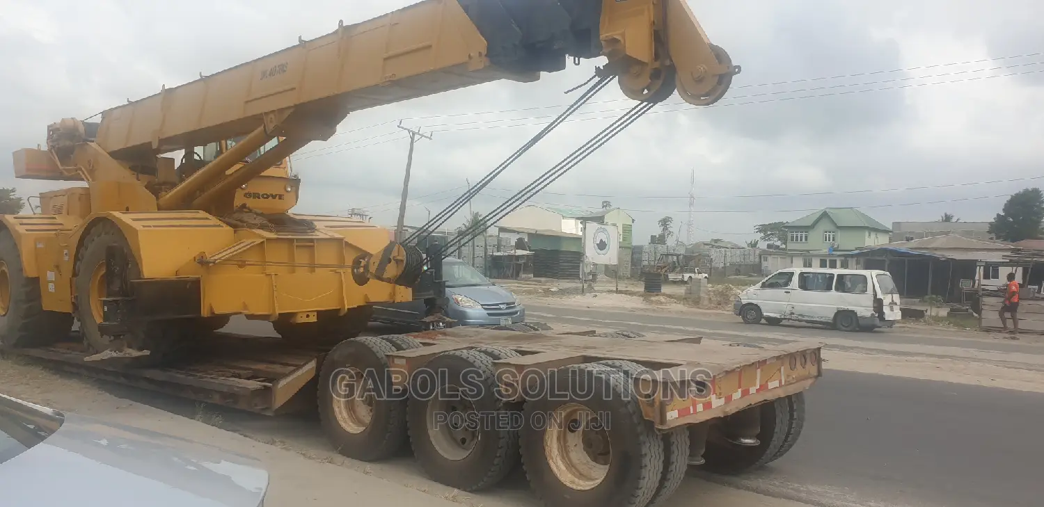 Discouple Lowbed Hire