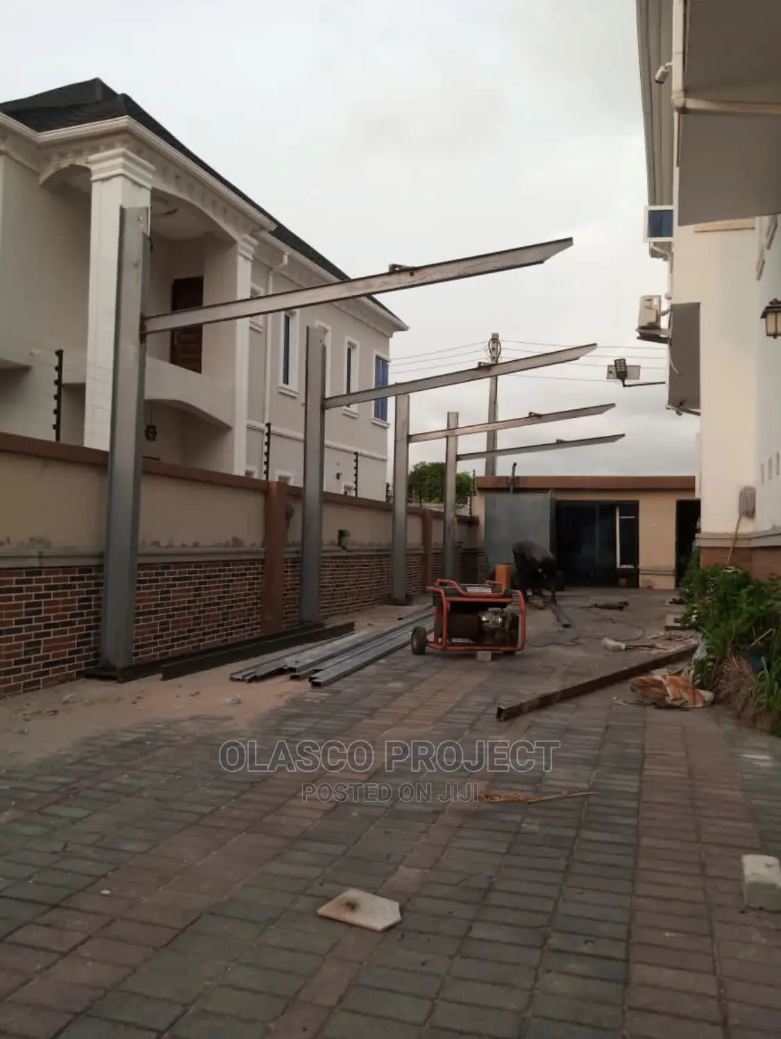 Modern Car Port